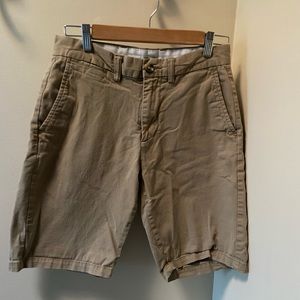 Mens khaki shorts waist 28